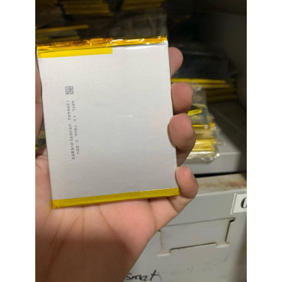 Pin Vinsmart Active 1+ zin new hãng mới 100% - Model V3003