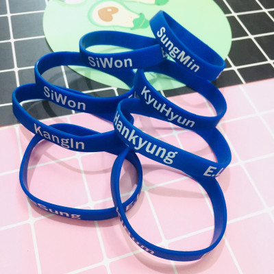 VÒNG TAY. LẮC TAY CAO SU SUPERJUNIOR KPOP COMBO 5  THÀNH VIÊN KHÁC NHAU 