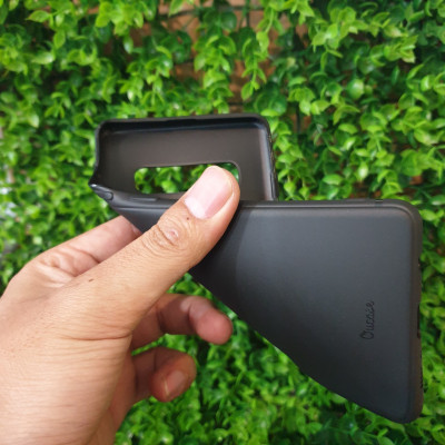Ốp Silicon Dẻo Đen Mịn Vucase Cho Samsung S10 Plus [PKTP] - Hàng nhập khẩu