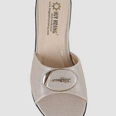 Dép nữ thời trang Huy Hoàng đế vuông màu kem HT7944