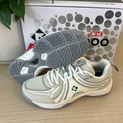 Giày cầu lông, Pickleball Kumpoo E305 mẫu mới, Đế kếp 2 lớp, da PU cao cấp - Chính hãng