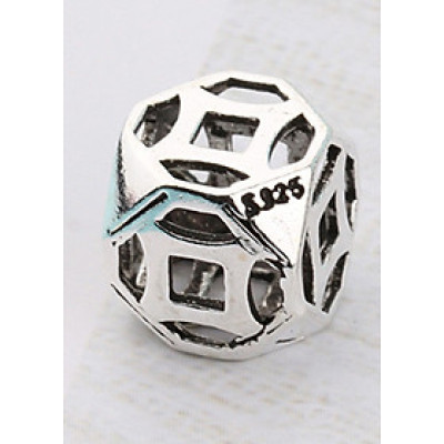 Charm bạc xỏ ngang hình đồng tiền - Ngọc Quý Gemstones