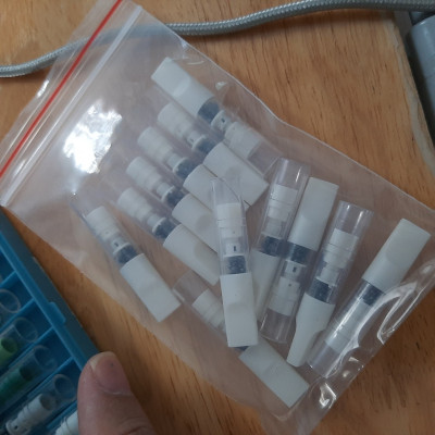 Hộp 20 đầu lọc thuốc cao cấp tinh thể nano ( Trong hộp có 8 tẩu và 12 tẩu đi kèm)