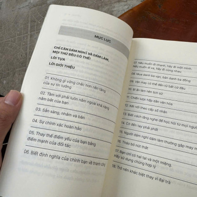 DÁM NGHĨ DÁM LÀM - NHỮNG BÀI HỌC VỀ NGHĨ LỚN, THEO ĐUỔI ƯỚC MƠ VÀ XÂY DỰNG CỘNG ĐỒNG – Elliott Bisnow, Brett Leve, Jeff Rosenthal, Jeremy Schwartz - Alpha Books – NXB Công Thương