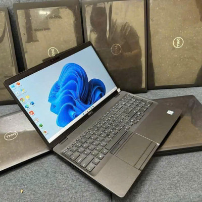 Laptop Dell Latitude 5500 Core i5-8350U, RAM 8GB, SSD 256GB - Hàng chính hãng