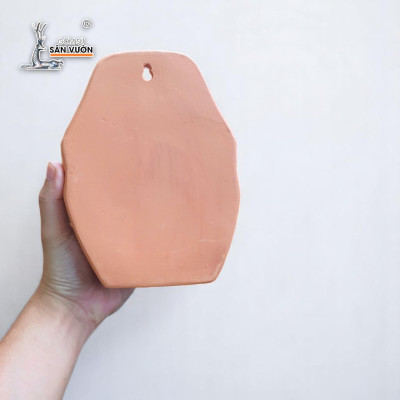 Chậu Ốp Tường Đất Nung Dáng Trứng Dẹp Hoa Văn Tinh Xảo | Trang Trí Treo Tường | Rustic Balcony Planter