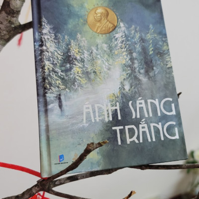 Ánh Sáng Trắng - Jon Fosse (Tác giả đạt giải Nobel văn chương năm 2023)
