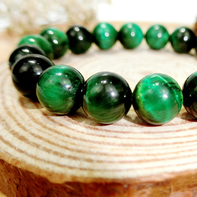 Vòng Tay Phong Thủy Đá Mắt Hổ Xanh Lục