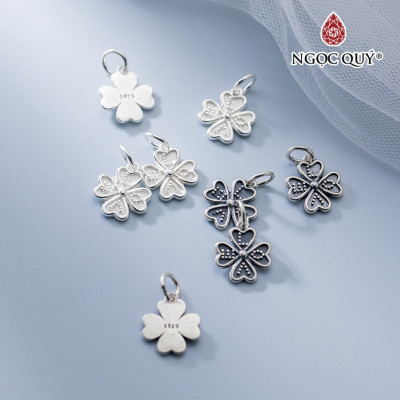 Charm bạc hình cỏ 4 lá treo họa tiết LOVE - Ngọc Quý Gemstones