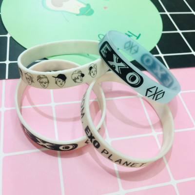 VÒNG TAY. LẮC TAY CAO SU EXO VÀ THÀNH VIÊN KPOP COMBO 5 CÁI MẪU KHÁC NHAU