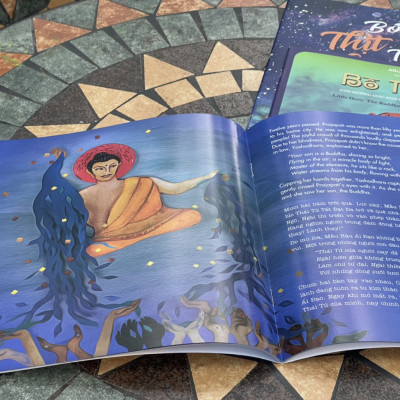  (Minh hoạ màu – Bộ 3 cuốn) BỘ SÁCH CON ĐƯỜNG GIÁC NGỘ CỦA ĐỨC PHẬT DÀNH CHO TRẺ EM: Bồ Tát Nhí, Kiều Đàm Di, Bớt thịt thêm thương – Alicja Zmigrodzka – Lạc Hải Âm dịch– Thái Hà Books 