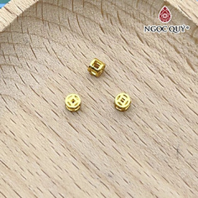Charm kim tiền mạ vàng xỏ ngang - Ngọc Quý Gemstones