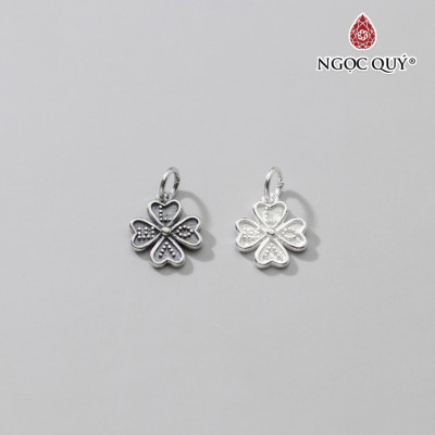 Charm bạc hình cỏ 4 lá treo họa tiết LOVE - Ngọc Quý Gemstones