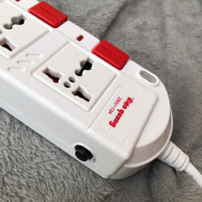    Ổ cắm Điện Quang ĐQ ESK 5W.SM750SL (5 lỗ 3 chấu dây 5 mét màu Trắng Đỏ)