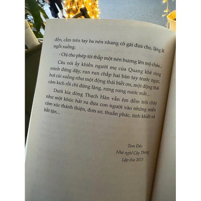 [Ấn bản kỷ niệm 80 năm Cách mạng tháng Tám và Quốc khánh 2/9] MƯA ĐỎ – Chu Lai – Vietnambook