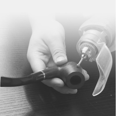 Tẩu thuốc gỗ mun cao cấp - họa văn giao ngẫu nhiên 