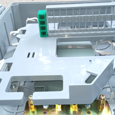 Hộp phối quang 16/24FO Outdoor nhựa, đầy đủ phụ kiện. Hàng nhập khẩu