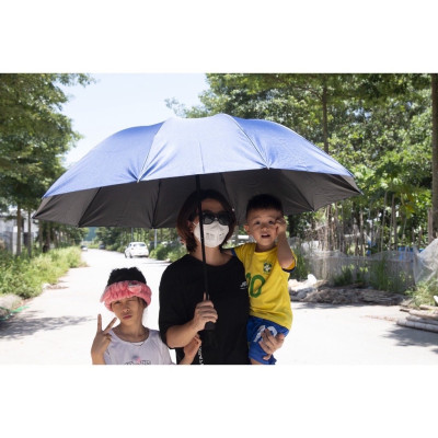 Ô  che nắng  , che mưa  có túi đựng nhỏ gọn   , màu sắc sang trọng   phủ lớp chống tia UV  xếp gọn tiện dụng , đi dạo dã ngoại , bảo vệ sức khỏe khi trời mưa nắng 