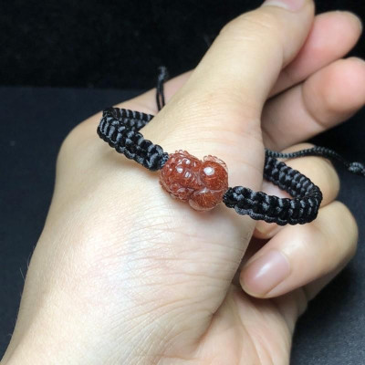 Vòng Tay Tỳ Hưu Tài Lộc Tóc Đỏ Mini tết dây màu đen - Cầu tài lộc, bình an, may mắn