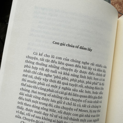 [Combo 2 cuốn] MỘC THẦN NỮ - MỘT CÂU CHUYỆN TỪ NHỮNG ĐỤN CÁT - Andersen - Cao An Vũ dịch - Xuất Bản Khác - NXB Hội Nhà Văn
