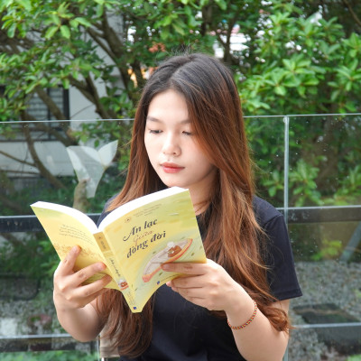 Sách - An Lạc Giữa Dòng Đời - Vĩnh Nghiêm Books