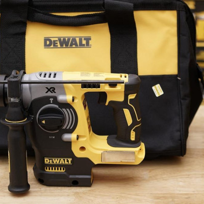 THÂN MÁY KHOAN ĐỤC 3 CHỨC NĂNG CẦM TAY PIN 18V/20V MAX DEWALT DCH273B- HÀNG CHÍNH HÃNG