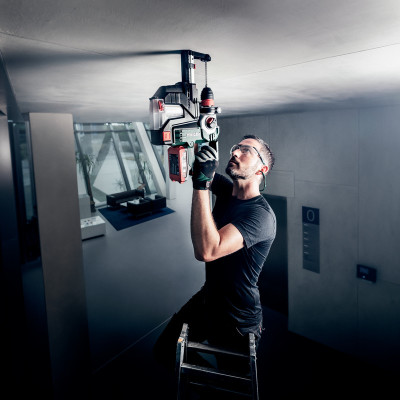 Máy Khoan Không Bụi Dùng Pin Metabo KHA 18 LTX BL 24 Quick Set ISA