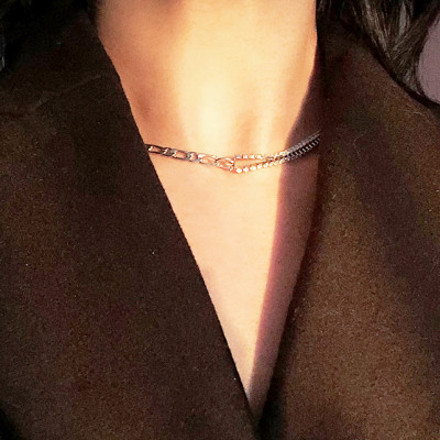 Vòng cổ nữ thời trang chuỗi đá và titan ấn tượng