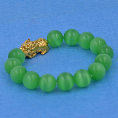 Chuỗi đeo tay đá mắt mèo xanh lá 12 ly - cẩn Tỳ Hưu inox vàng VMEXLTHV12 - hợp mệnh Mộc, mệnh Hỏa