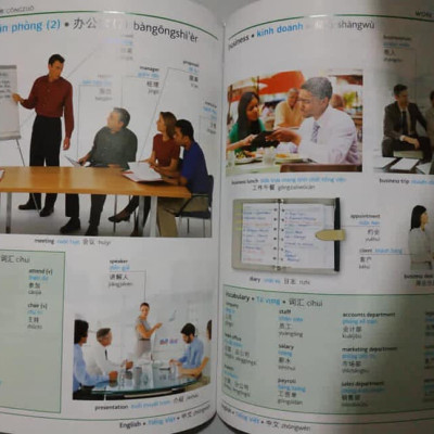 Combo 2 sách Từ điển hình ảnh Tam Ngữ Trung Anh Việt  16000 từ có mp3 nghe qua app– Pons General Reference Visual English Vietnamese Chinese Trilingual Dictionary +Phát triển từ vựng tiếng Trung Ứng dụng (in màu) (Có Audio nghe) +DVD tài liệu