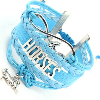 Vòng tay nữ thời trang Love Horse cao cấp