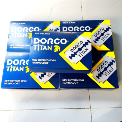 Vỉ 100 lưỡi lam DorcoTitan màu xanh (Lưỡi lam STL300)