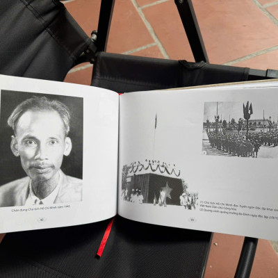 (Sách ảnh, bìa cứng) CHỦ TỊCH HỒ CHÍ MINH - HÀNH TRÌNH ĐẾN THẮNG LỢI - Đỗ Hoàng Linh - Huy Hoàng Bookstore