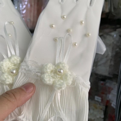 Găng tay cô dâu ngắn vải voan đính hạt nhẹ nơ hoa kết tay bèo nhún trắng giangpkc phụ kiện cưới