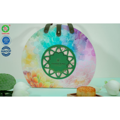 Hộp bánh trung thu 4 bánh 1 trứng 150g - Combo Super 600g - Thành Long - Việt Nam