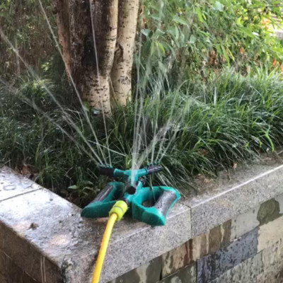 Đầu tưới 3 cánh xoay 360° T3C-CB, Vòi phun 3 cánh 360 độ Chân đế cánh bướm