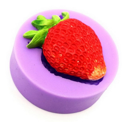 Khuôn silicon làm rau câu trái dâu tây - Mã số 1112