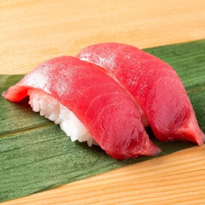 Cá ngừ Saku - (Thanh: 600 - 1kg) - 1kg