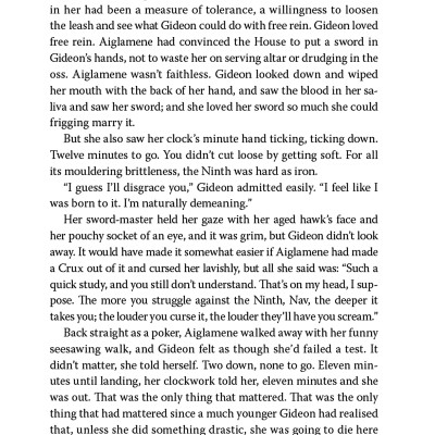 Gideon The Ninth (The Locked Tomb, Book 1)