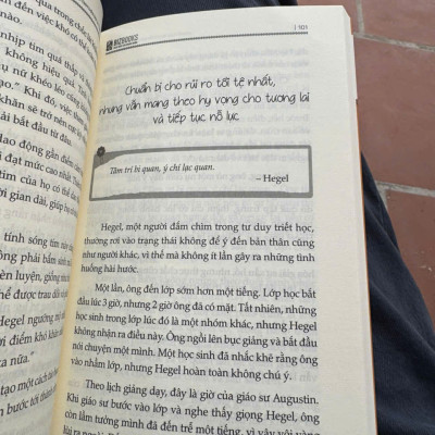 VƯỢT QUA GIỚI HẠN TƯ DUY: Hiểu thấu chân lý cuộc sống cùng Hegel – Lưu Tố Bình - Bizbooks