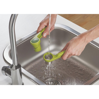 Dụng cụ ép tỏi cộng lực Joseph Joseph Helix Garlic Press - 201024