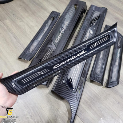 Bộ ỐP CHỐNG TRẦY BẬC CỬA VÀ BẬC CỐP CACBON Kia Carnival