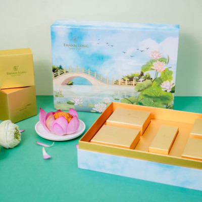 Hộp bánh trung thu cao cấp tráng gương 2 trứng 220g - Trường Phúc - Thành Long - 880G - TẶNG 1 HỘP TRÀ - Việt Nam