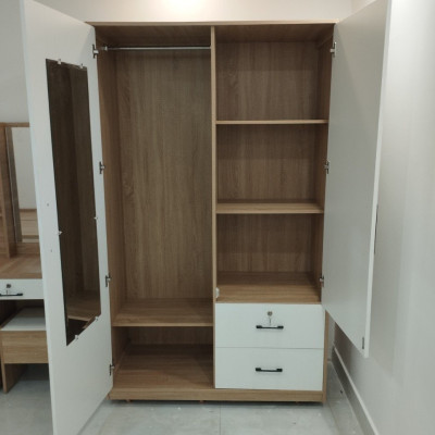 Tủ gỗ 2 cánh Juno Sofa phối màu kích thước 1m2 x 2m x 54 cm.