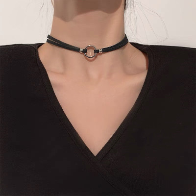 Combo 5 cái vòng cổ Choker ren cao cấp, phong cách Hàn Quốc thể hiện sự trẻ trung, năng động ,có thể kết hợp với trang phục hàng ngày,rất hợp với các dịp lễ tạo nên sự thu hút và nổi bật cho cổ bạn 
