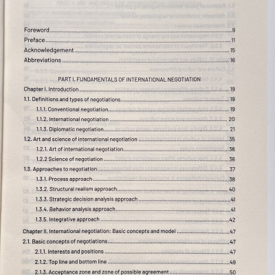 Sách - International Negotiation Textbook