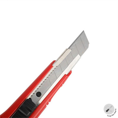 Dao rọc giấy bằng nhựa, chiều rộng lưỡi dao 18mm Workpro WP212013