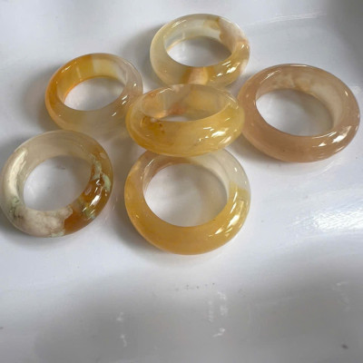 Nhẫn Nữ mới Đá Mã Não Bông Vàng Trắng Đậm Nhạt Bóng Đẹp Ni 17mm Cao 7mm Dầy 4mm Chị em Nữ mệnh Kim mệnh Thủy mệnh Thổ đeo lên tay xinh xắn may mắn ạ