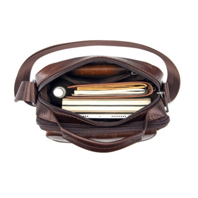 Túi đeo chéo nam DA BÒ THẬT – BEE GEE DCN9398