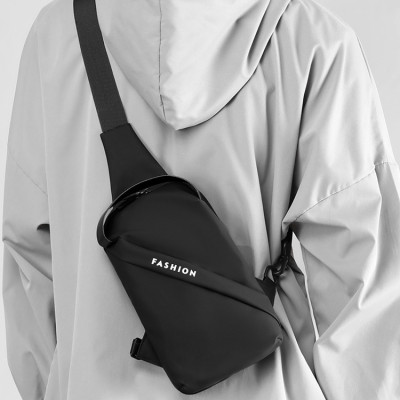 Túi đeo chéo nam – nữ cao cấp – BEE GEE DCTE54